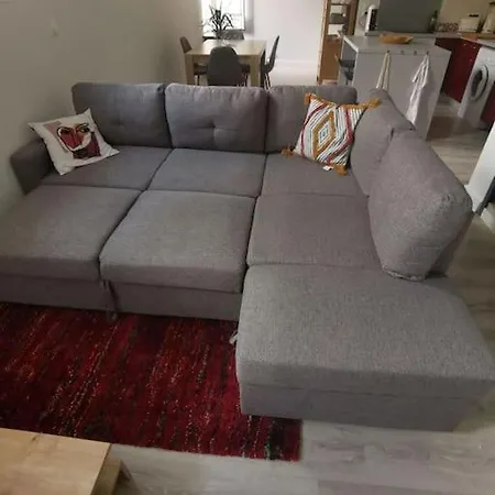 Petite Maison Au Pied De La Cite Apartment